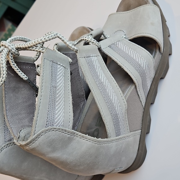 Sorel Light Gray Joanie II Lace Webbing Wedge Sandals 9 - Picture 9 of 10